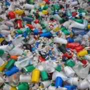 如何对产生的废弃塑料进行处理以避免环境污染并提高资源再循环率？