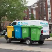 哪些公司在该市为居民和企业提供上门回收废物处理服务？