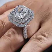 如果您是出售者的话您在哪里购买了您的钻石戒指呢？
