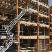 如果您是建筑承包商或其他公司您会考虑租赁而不是购买新的梯子以减少成本吗？