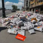 是否可以在垃圾桶中直接放置废弃烟草包装物并覆盖上报纸或其他物品以防止异味扩散到周围环境？