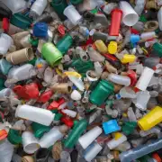 如何在垃圾处理中对废弃塑料进行分类以确保它们被正确地收集和回收?